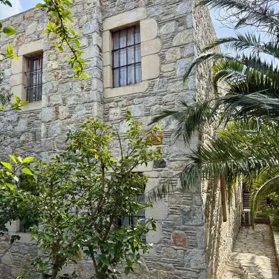 Badem Evi