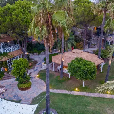 Beyaz Güvercin Hotel