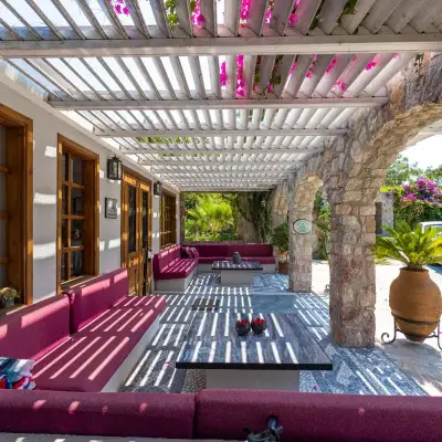 Beyaz Güvercin Hotel