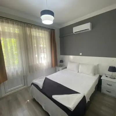 Canada Hotel & Bungalows