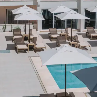 Diplomat Suites