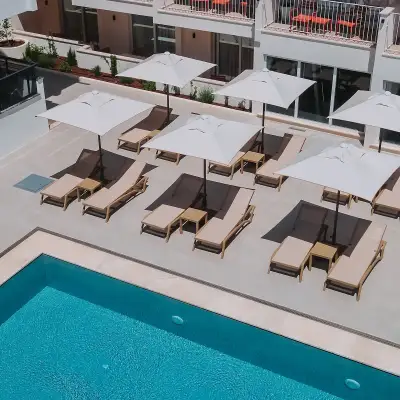 Diplomat Suites