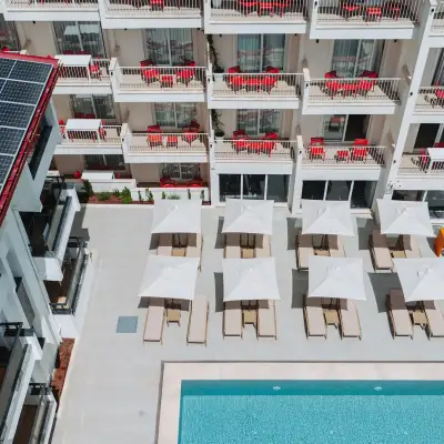 Diplomat Suites