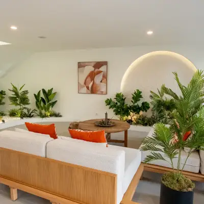 Diplomat Suites