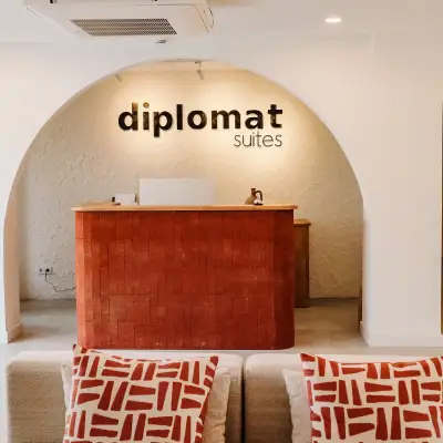 Diplomat Suites
