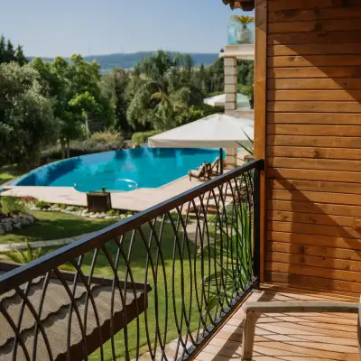 Doors Urla Hotel & Bungalows