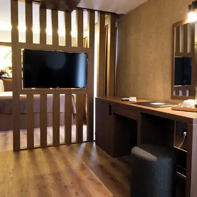 Duqqan Deluxe Hotel