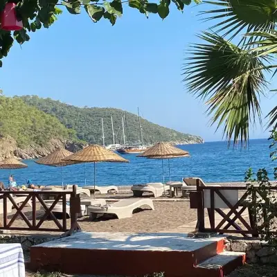 Eden Bungalows and Beach