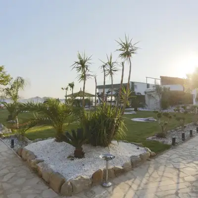 Glenn Hotel & Beach