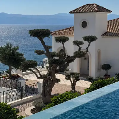 Hotel Jirasol, Ayasaranda Koyu