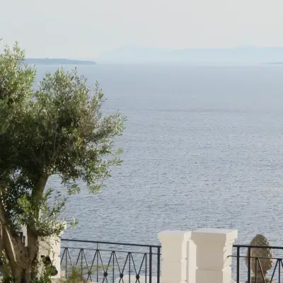 Hotel Jirasol, Ayasaranda Koyu
