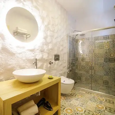 Huzurla Otel