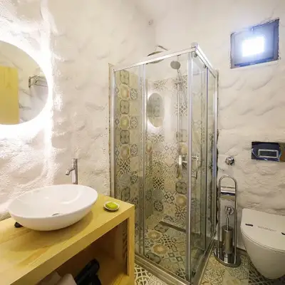 Huzurla Otel