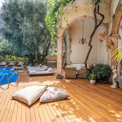 Jade Residence, Adult Only