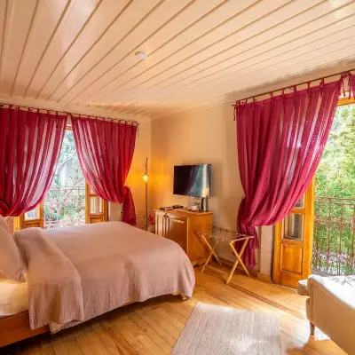 Jade Residence, Adult Only