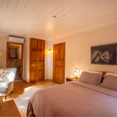 Jade Residence, Adult Only