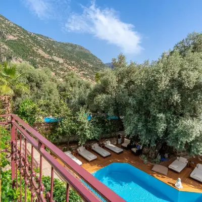 Jade Residence, Adult Only