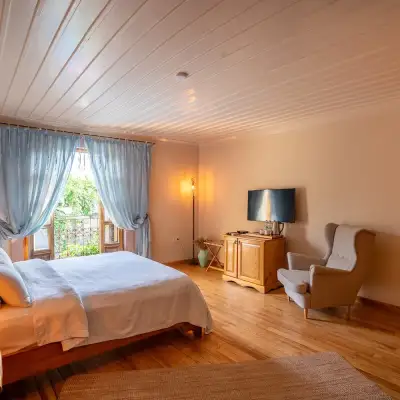 Jade Residence, Adult Only