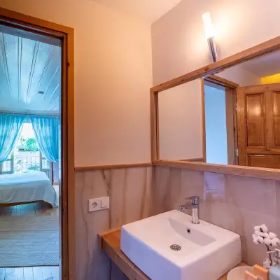 Jade Residence, Adult Only