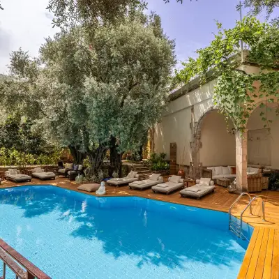 Jade Residence, Adult Only