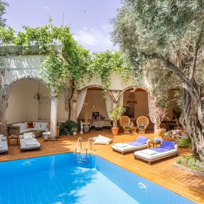 Jade Residence, Adult Only