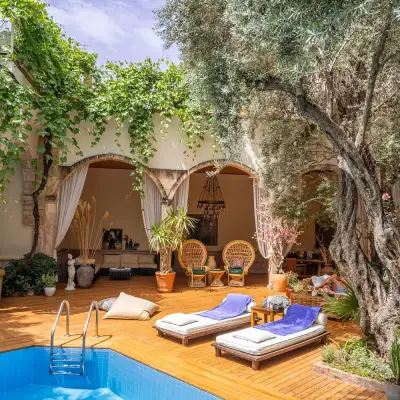 Jade Residence, Adult Only
