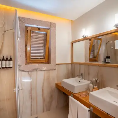 Jade Residence, Adult Only