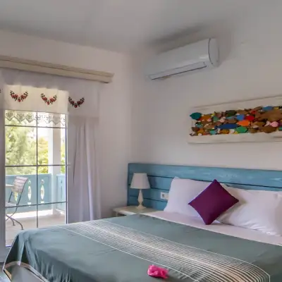 Kefi Beach & Suites