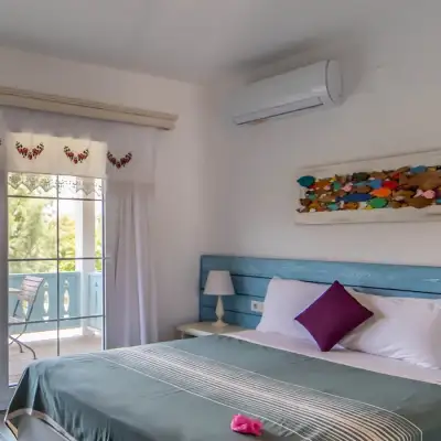 Kefi Beach & Suites