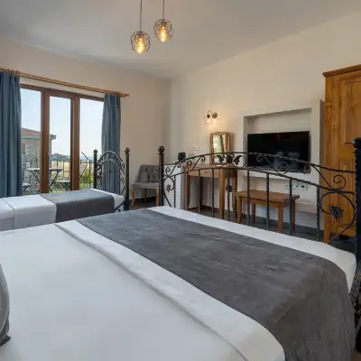 Laz Koyu Guest House