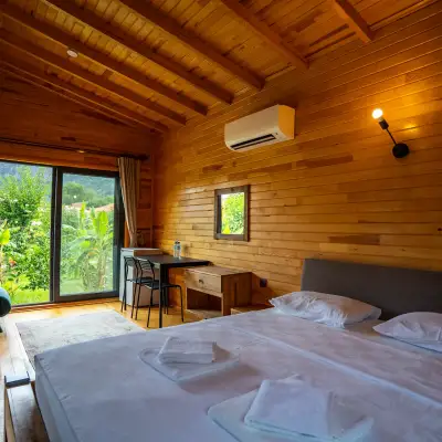 Lemon Garden Lodge