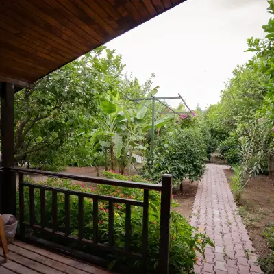 Lemon Garden Lodge
