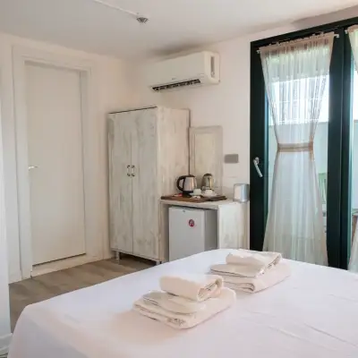 Lu-ix Hotel & Suites
