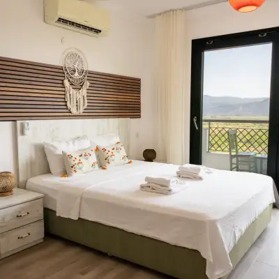 Lu-ix Hotel & Suites