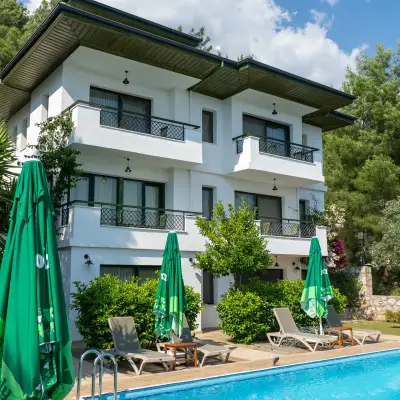 Lu-ix Hotel & Suites