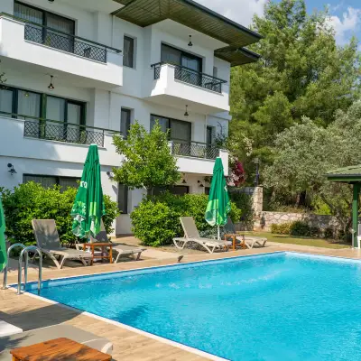 Lu-ix Hotel & Suites