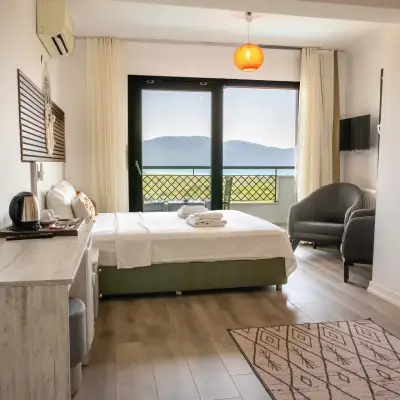 Lu-ix Hotel & Suites