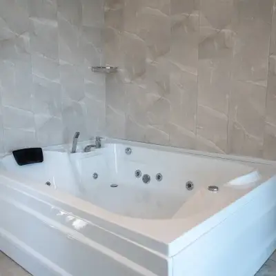 Lu-ix Hotel & Suites