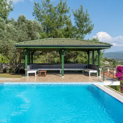 Lu-ix Hotel & Suites