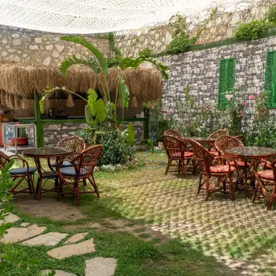 Lu-ix Hotel & Suites
