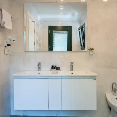 Lu-ix Hotel & Suites