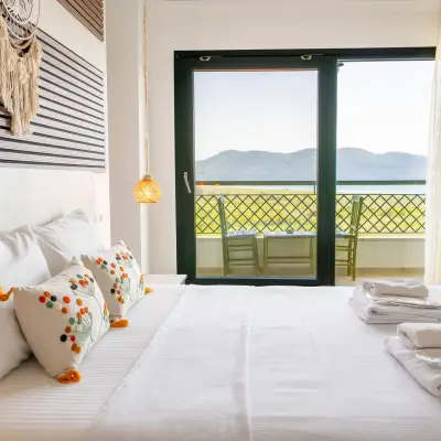 Lu-ix Hotel & Suites