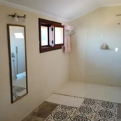 Mandarin & Mango Hotel,+12