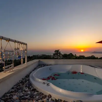 Mandarin & Mango Hotel,+12