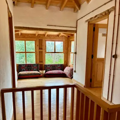 Menekşe Evi