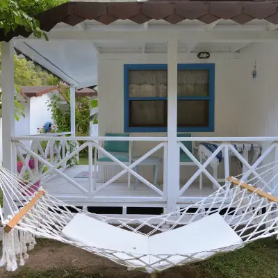 Narçiçeği Hotel
