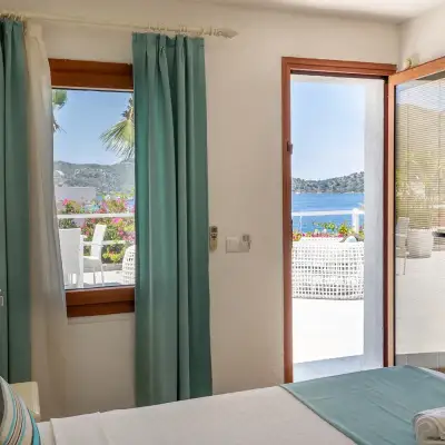 Big Posedion Hotel