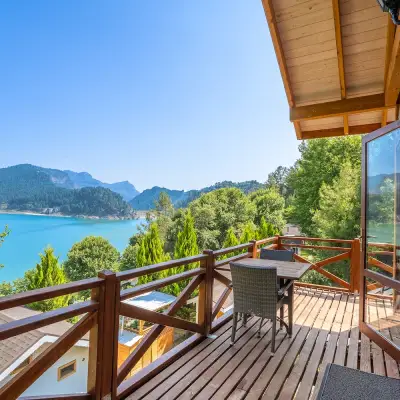 Saklı Göl Evleri Glamping Resort