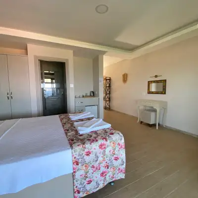 Suna House Hotel