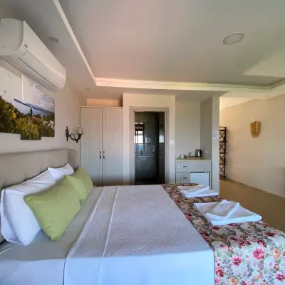 Suna House Hotel